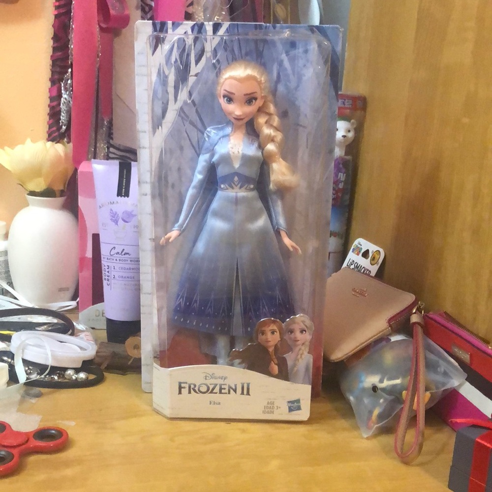 Frozen Elsa doll